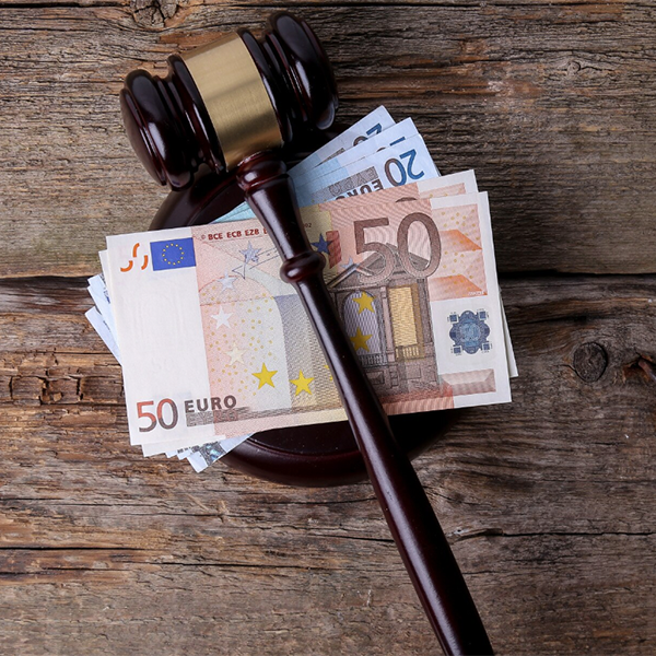 Steuer-undFinanzgesetze